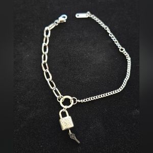 Elegant Silver Lock and Key Bracelet